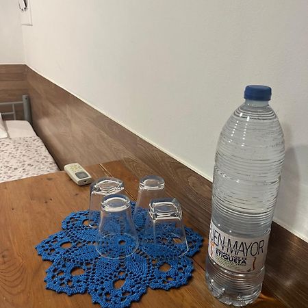 Cozy Room Next To El Prat Airport إل برات ذي يوبريغات المظهر الخارجي الصورة