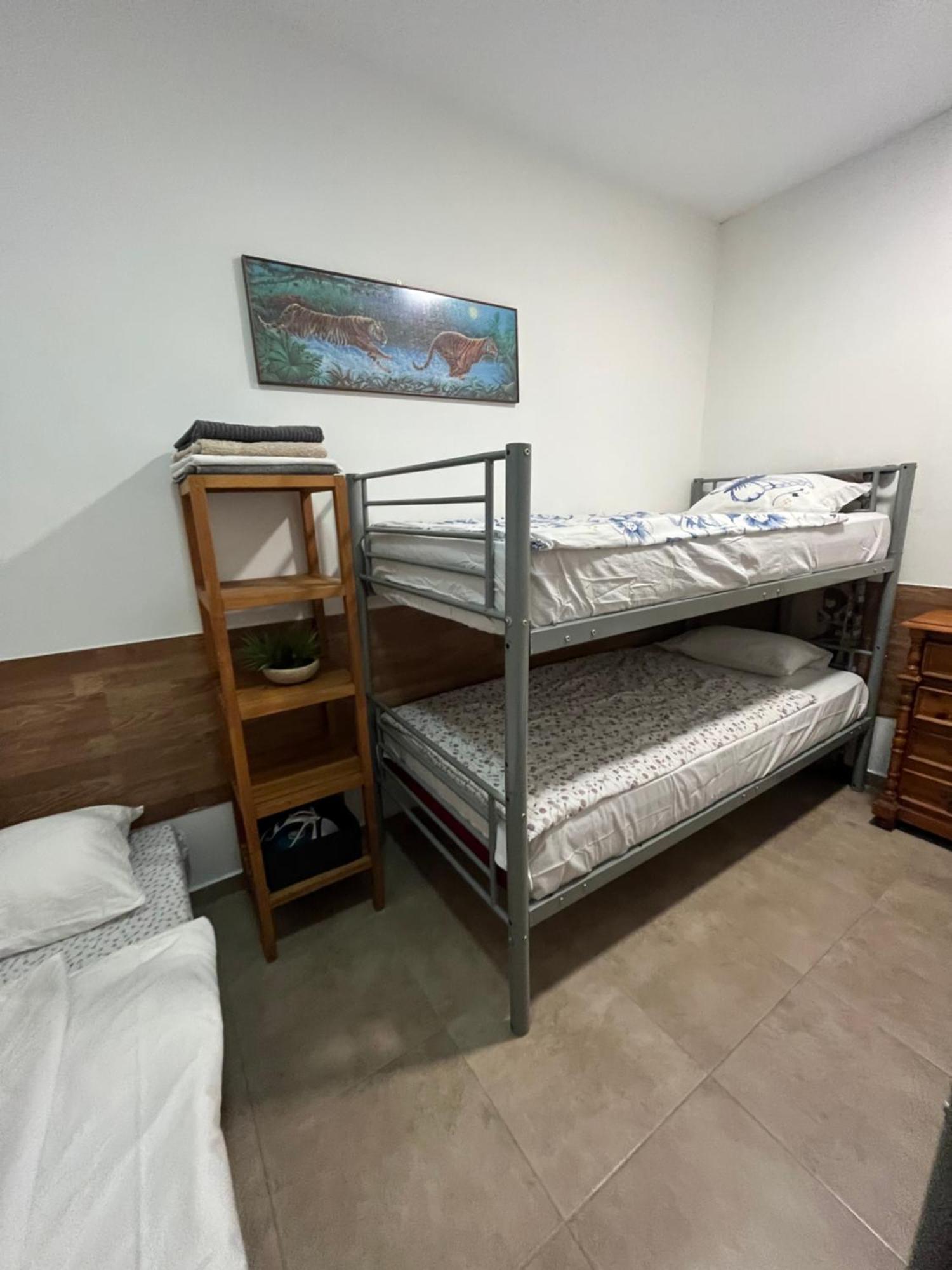 Cozy Room Next To El Prat Airport إل برات ذي يوبريغات المظهر الخارجي الصورة